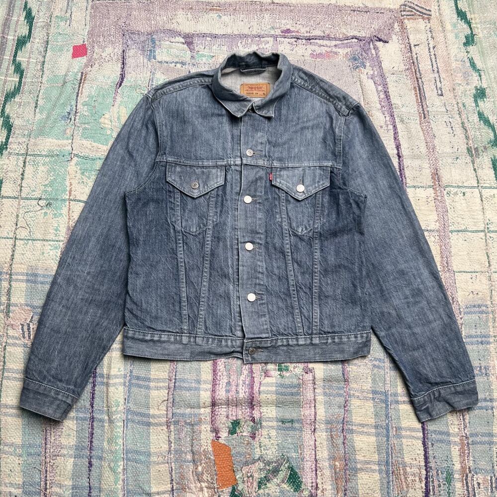 Vintage 1990’s LEVI Strauss Europe 70500 04 Denim Jean Truckers Jacket Size XL